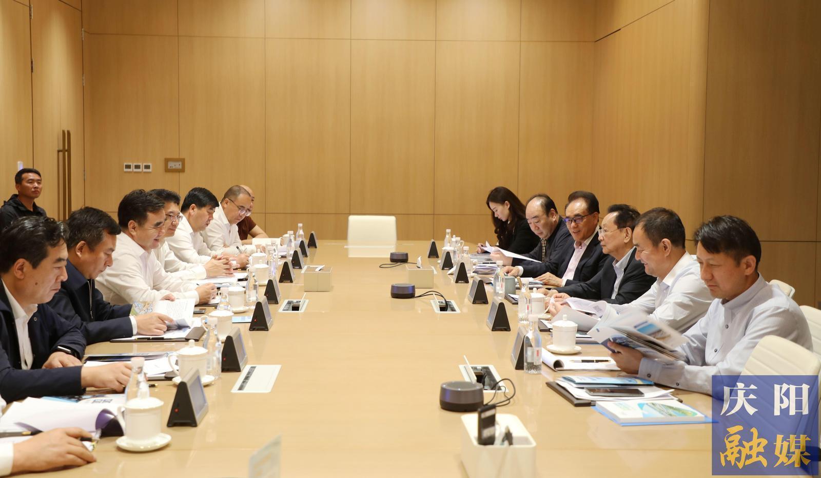 黄泽元带队赴正大集团中国总部考察对接项目