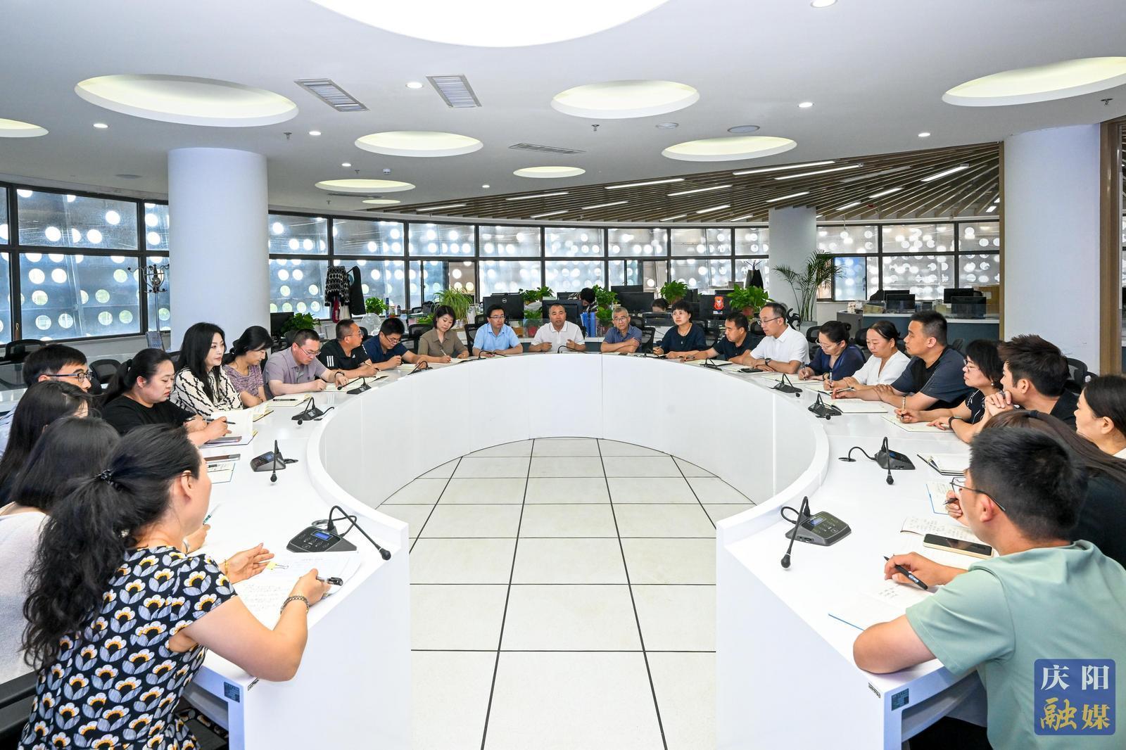 【摄影报道】记者节：致敬每一个勇毅前行的你