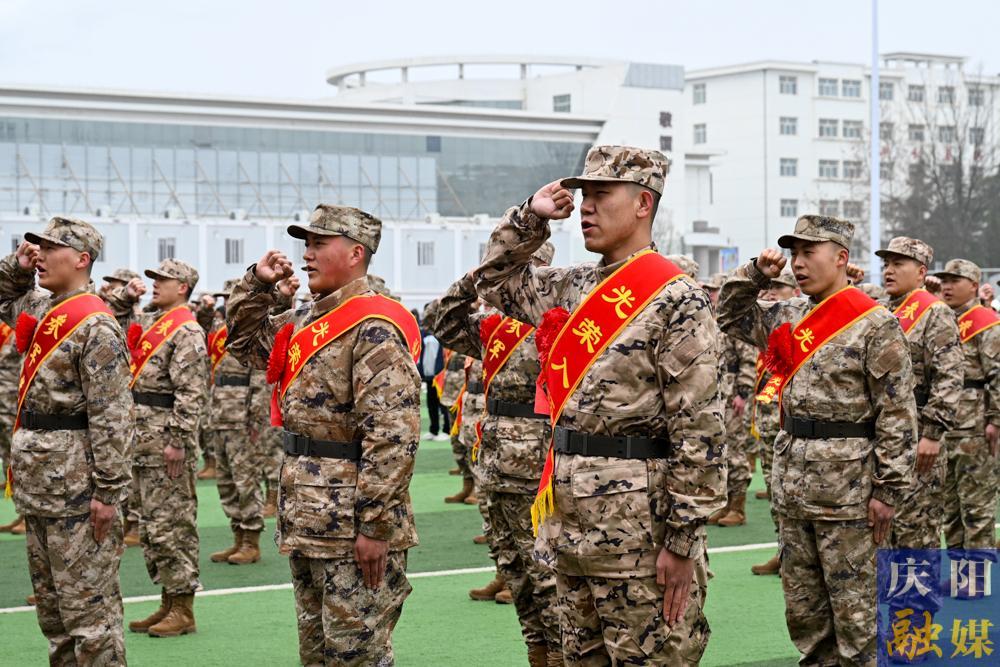 【摄影报道】庆阳市欢送2026年度新兵