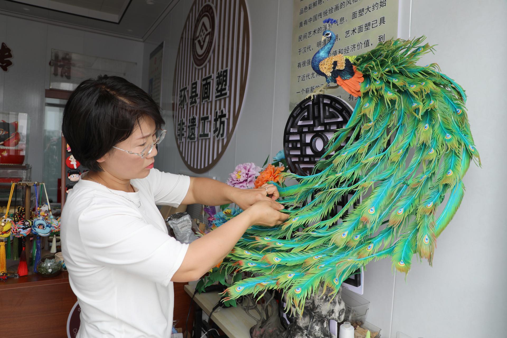 【摄影报道】巧手捏万象！ 环县面塑新品喜迎香包节